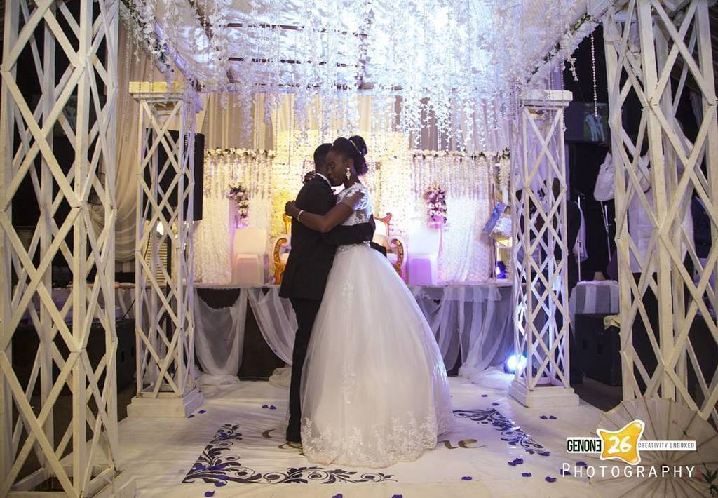 Genone26's tweet photo. Couple First Dance... Passion and Intimate moments captured by #Genone26Photography  @Zoe4… https://t.co/twXVmhQwhx https://t.co/8bDhMLtdkX