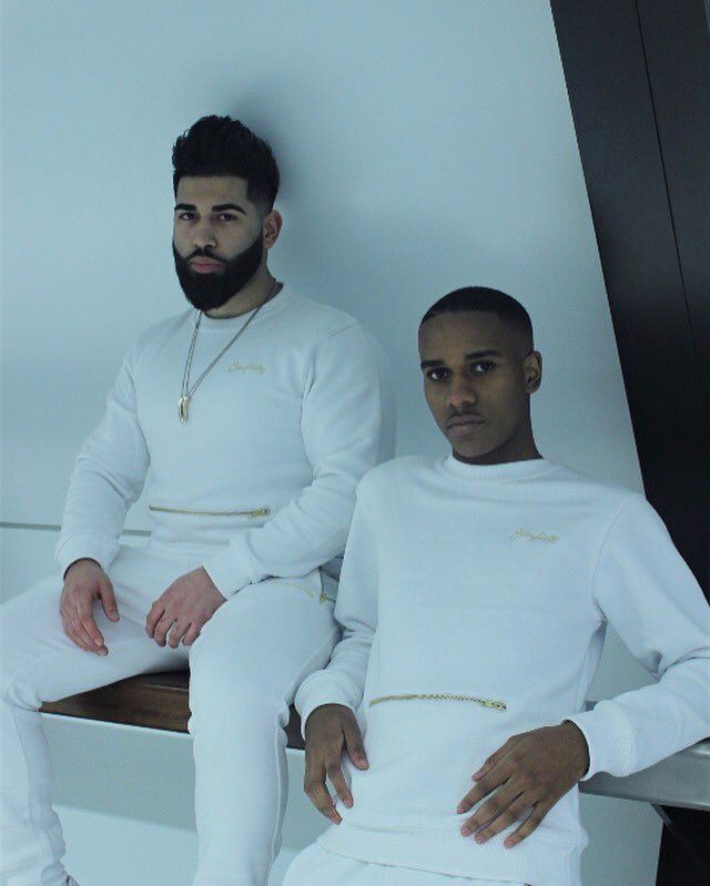 simplicityukclo's tweet photo. White/Gold uni-sex tracksuits are now available! https://t.co/pZIdgTpbrQ https://t.co/QooEljXxzK