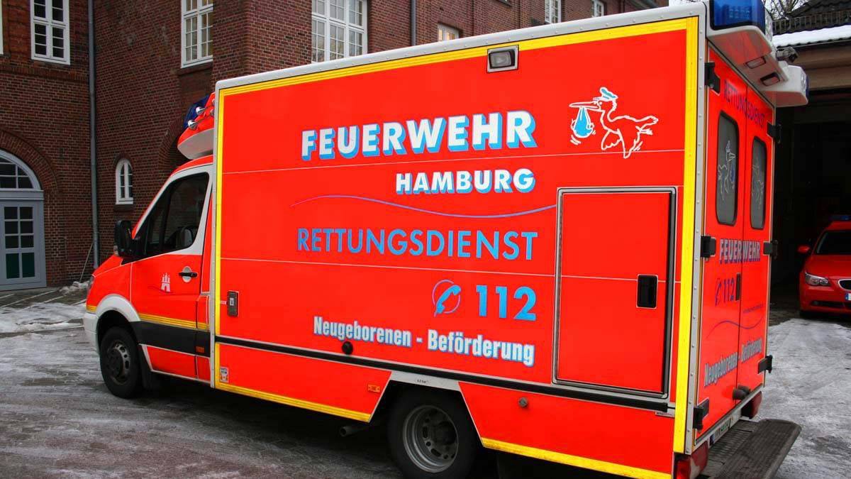 Feuerwehr Hamburg A Twitter Als Bufdi Auf Dem Baby Naw Der Feuerwehrhh Dienst Tun Jetzt Bewerben T Co Fgtdfe9ahi Bundesfreiwilligendienst Hamburg T Co Ma0tfjfkyz