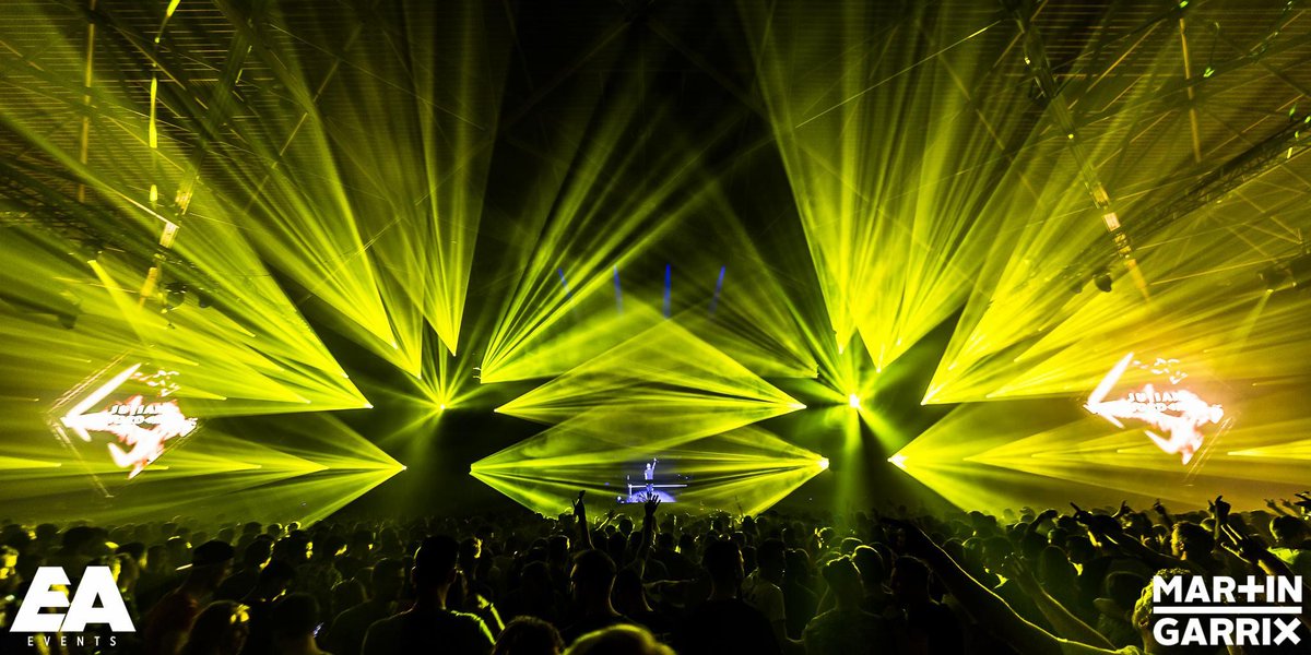 Martin_Global's tweet photo. Number one DJ @MartinGarrix lit up by Martin by HARMAN during the @ADE_NL! #MartinProfessional #MACViper #Atomic3000LED #MACAxiom https://t.co/euCtUnionb