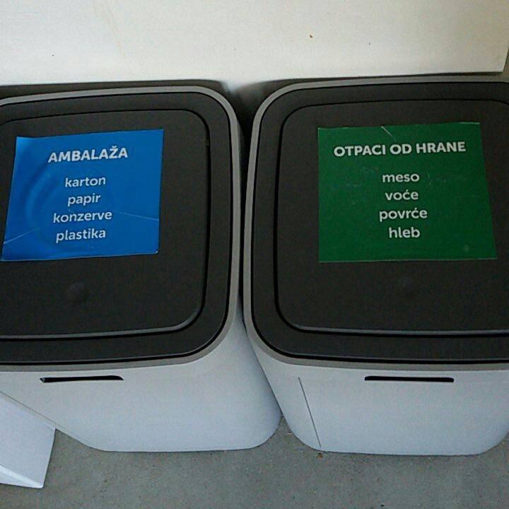 benj0c's tweet image. Gde ide kesica od čaja?