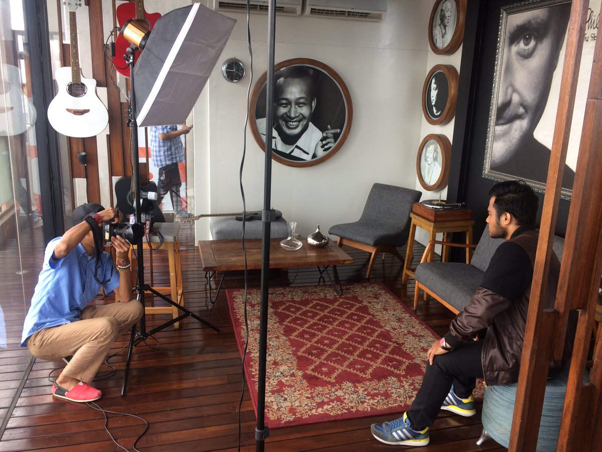 ofchexaproject's tweet photo. SNEAK PEEK! 
Yesterday's photo session at @isoundofficial 
On frame : @ilhamnry28 https://t.co/n7D9N9txZi