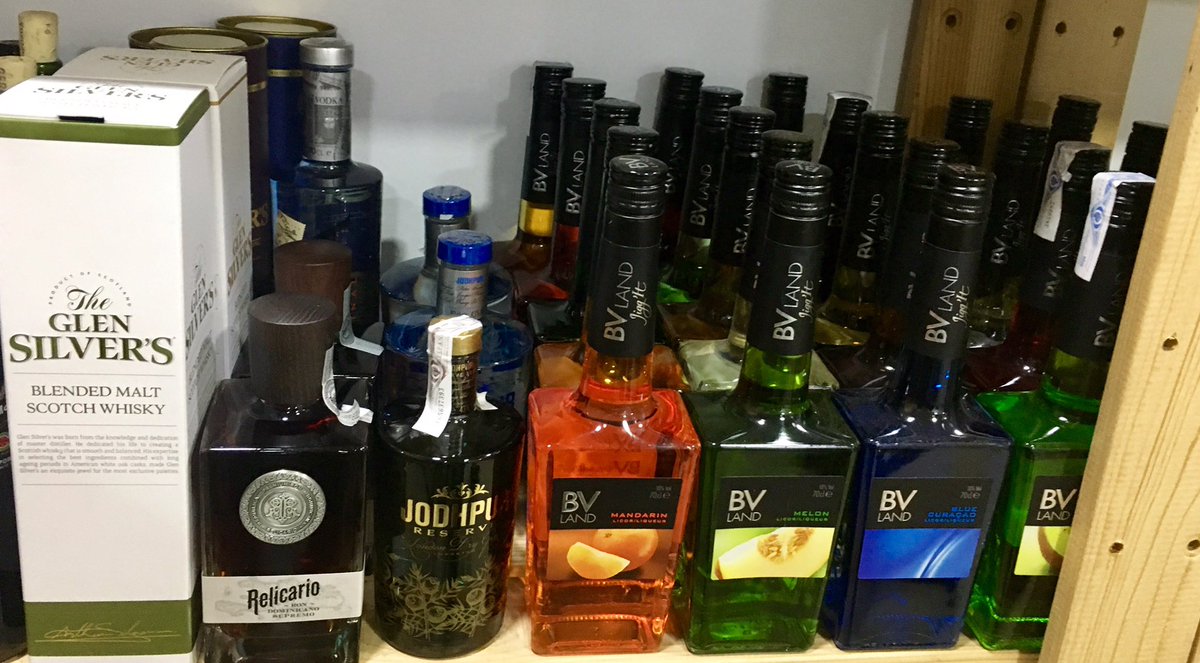 CocktailTimeBar's tweet photo. Starts collaboration with @bvlandcocktails, for a while we have all of these amazing products to start the game!😉🍸🍹#cocktailtimebygerardruiz https://t.co/UIFGVdmArZ