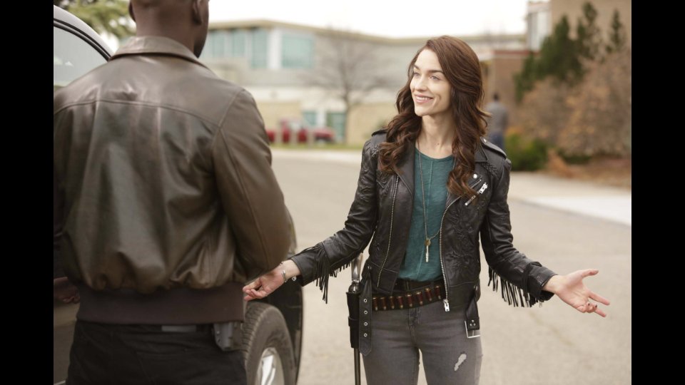 wynonna_smile's tweet photo. LIKE for Wynonna's SMILE
or
RT for @MelanieScrofano's SMILE

Both if you can't decide 😉
💙💚💜
@WynonnaFans 
@WynonnaEarpPod 
#AlwaysBoth
😊😆😄 https://t.co/o9i3Qo4hMS