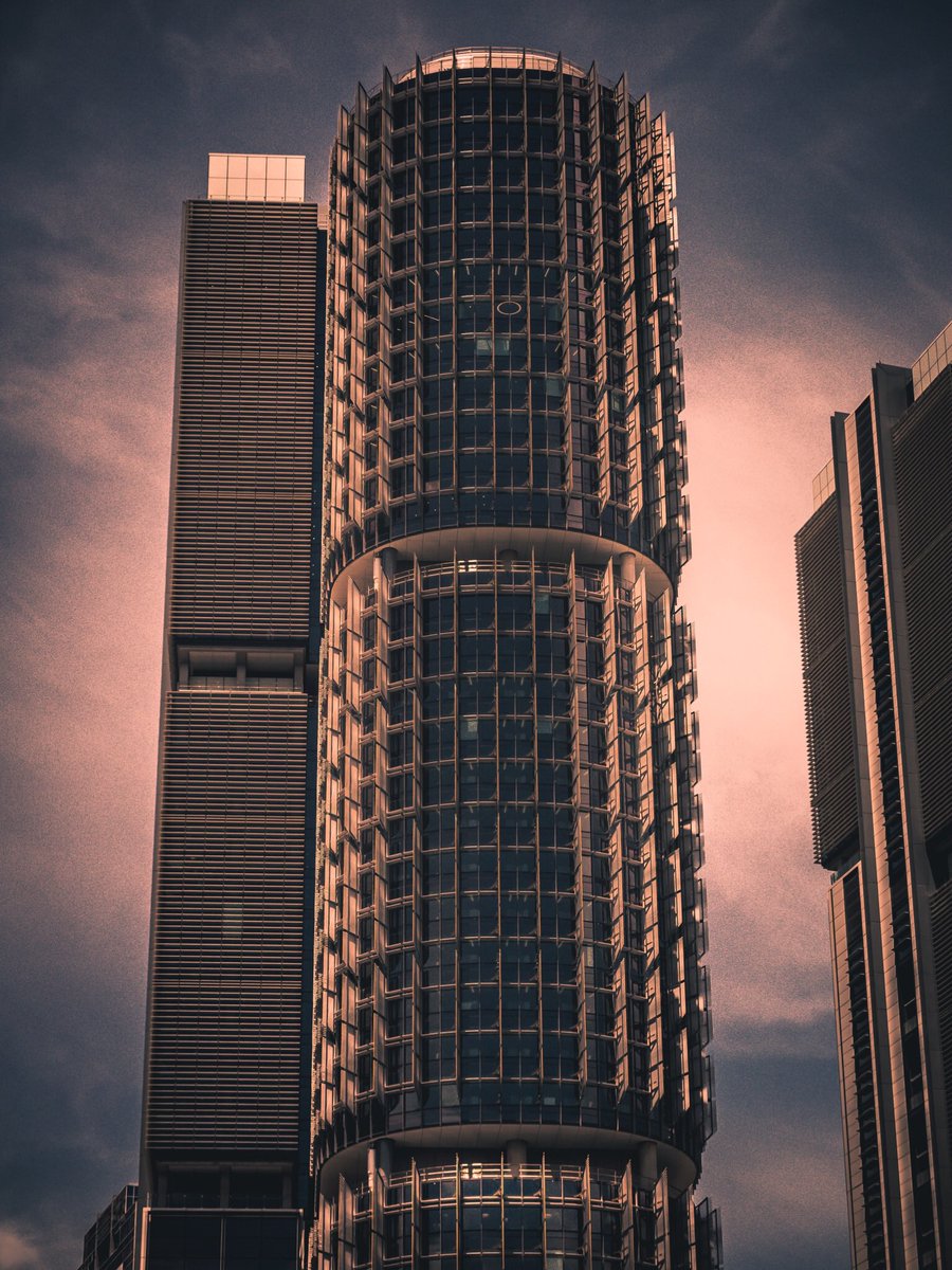 #Barangaroo beauty #urbanandstreetphotography #architecture #ilovesydney #harbourcity