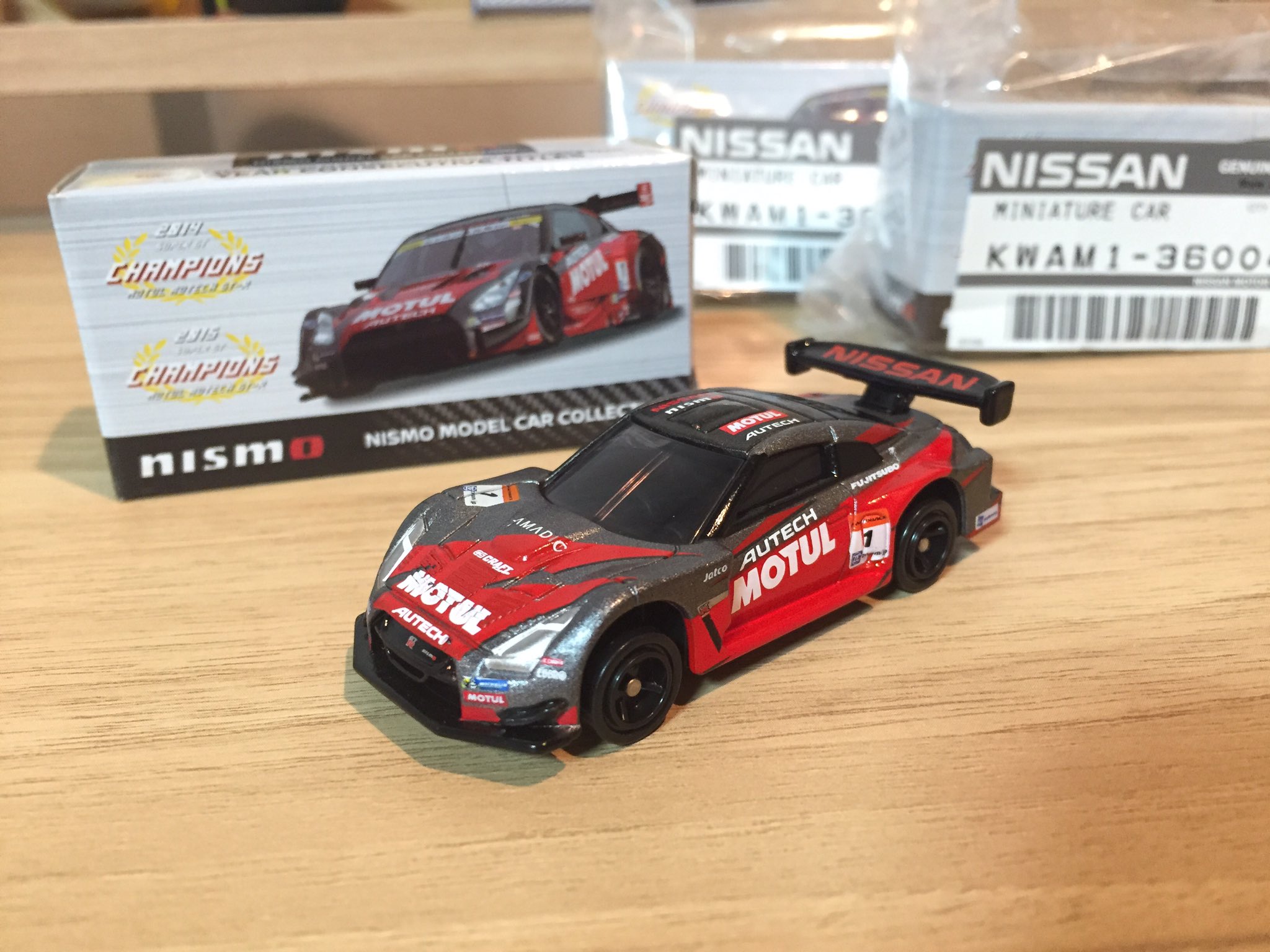 まるはな على تويتر 昨夜予告 した トミカ Motul Autech Gt R 1 Super Gt500 16 Color 中々の出来ですね 1 800円は高いか安いかはう ん 良しとします 笑 3台購入しちゃいましたよ トミカ 日産オンラインショップ T Co Guko1ucrvu まるはな على تويتر 昨夜予告 した トミカ Motul Autech Gt R 1 Super Gt500 16 Color 中々の出来ですね 1 800円は高いか安いかはう ん 良しとします 笑 3台購入しちゃいましたよ トミカ 日産オンラインショップ T Co Guko1ucrvu