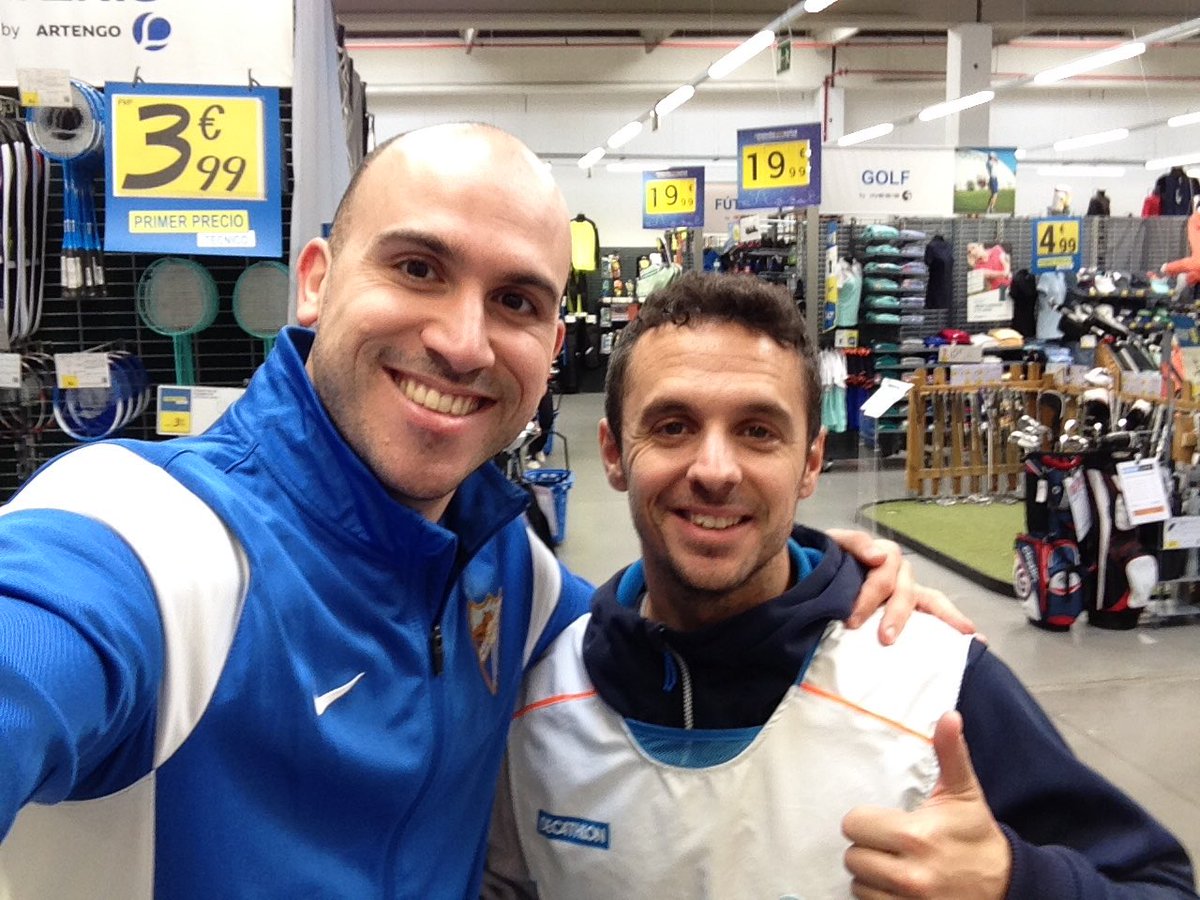 Felices fiestas y desde aquí te dicen enhorabuena el señor <a href="/Ernesto88V/">Ernesto Velazquez</a> <a href="/cmachadotm/">carlos machado</a>