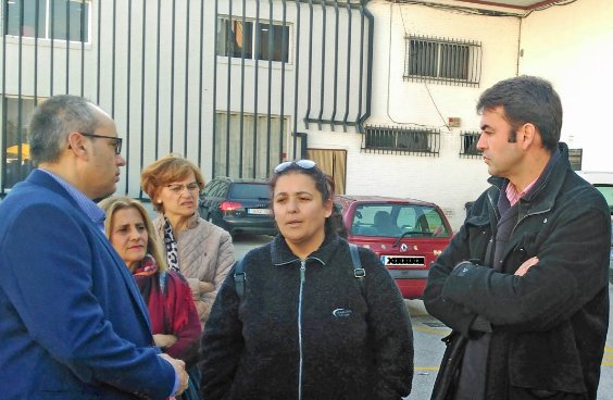 AxSI_Comunica's tweet photo. #Motril Apoyo @AndaluciaxSi @JuakyB a la plantilla de #Mercomotril en defensa del #empleo 
#NotadePrensa > https://t.co/la9XMGfRW3 
#Granada https://t.co/ZVukBrrXa6
