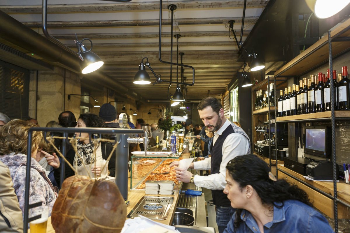 ¡Vinos, viandas y muy buena compañía! ¡Gracias por la gran acogida que hemos tenido esta #Navidad2016, amigos de #Burgos!