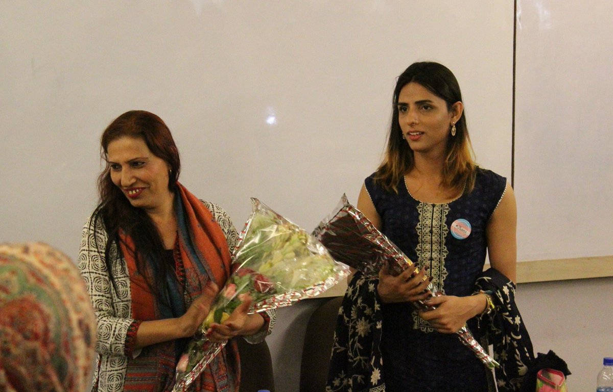 TheLostGender's tweet image. Pakistan’s IBA university welcomes transgender activists to speak on the issues their community endure in society. #InsaanSamjhKayTuDaikho