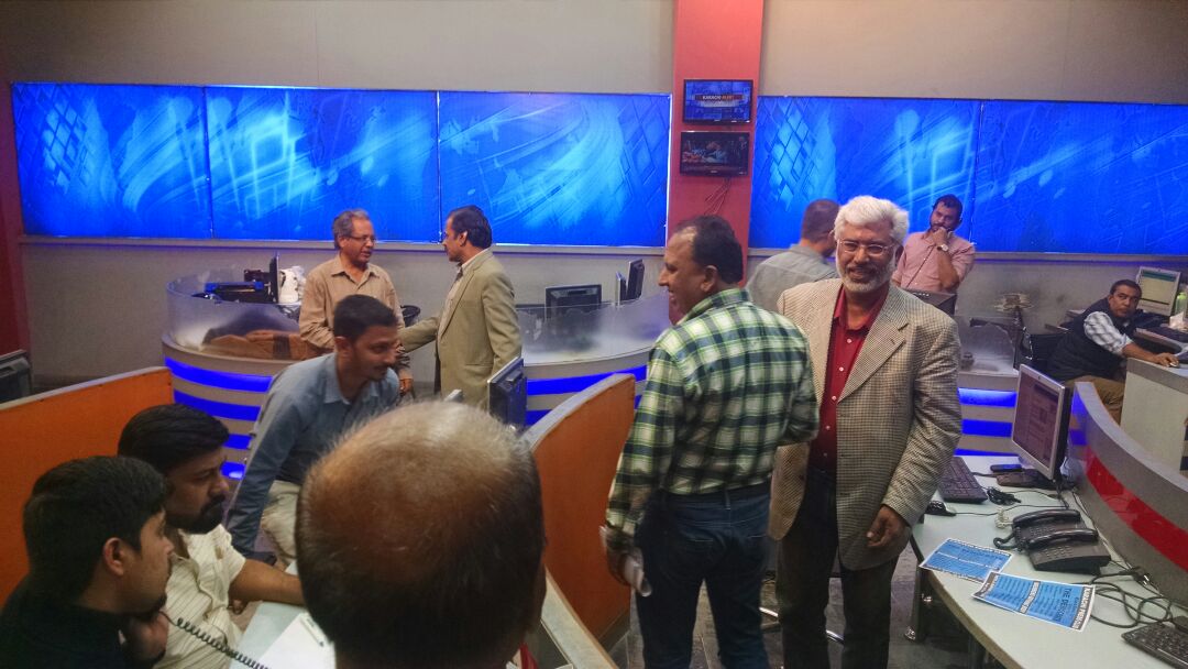 JournalistKPC's tweet photo. The Journalist Panel - Karachi Press Club -
Vote and Support 

 #JournalistKPC
https://t.co/0A0mOf5bof https://t.co/1RjMNVQFQv