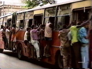 Cubanoselmundo's tweet image. #Cuba En 57 años de historia de revolución de #FidelCastro, nos enseñó: Multiplicar los pobres para repartir igualitariamente la miseria