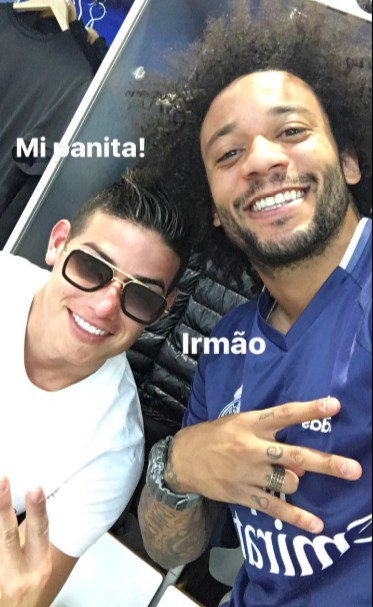 James Rodriguez Compartio En Instagram Una Foto Con Su Amigo Marcelo Dentro Del Vestuario Del Santiago Bernabeu Sportscenter Scoopnest