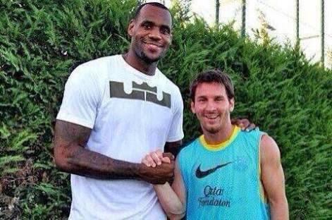 Nose Nba Nba選手とサッカー選手が並ぶと身長の差がすごい Nose Nba Nba選手とサッカー選手が並ぶと身長の差がすごい