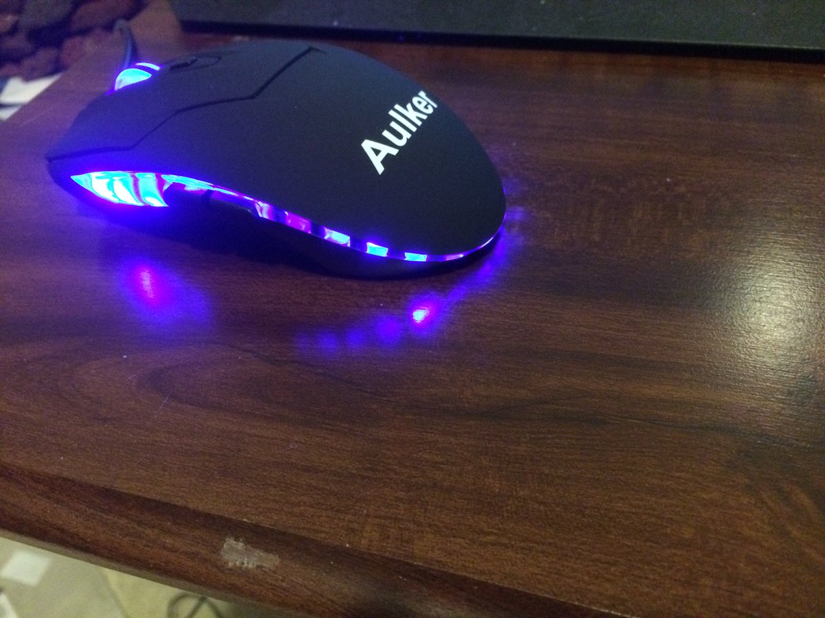 Grmillertime's tweet photo. Check out this super cool gaming mouse by Aulker!!!  #Aulker

https://t.co/XBzLqrEyRQ https://t.co/iQ9Yc92YWn