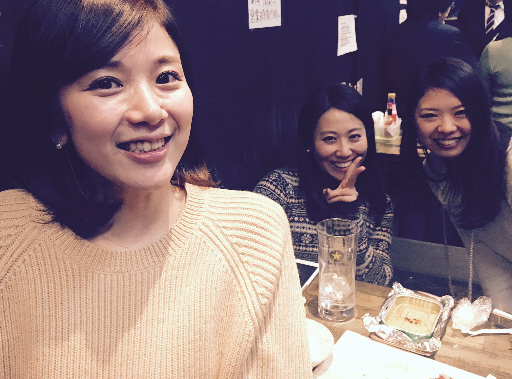 八木ひとみ on Twitter "顔を小さく見せることを諦めたバージョンの写り方。懐かしの番組メンバーとの忘年会