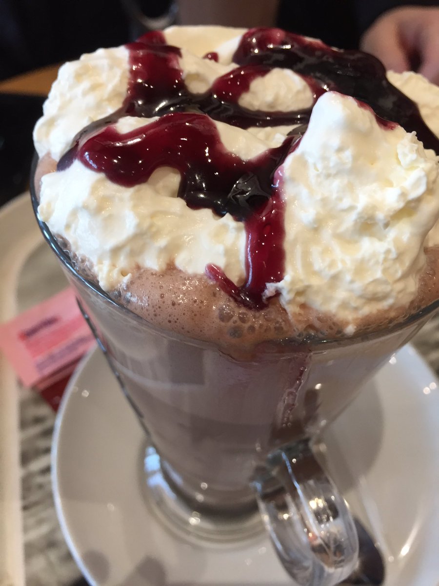 @CostaCoffee 5th Black Forest hot chocholate this year and not 1 of them has had all 3 of its components it should have!! #nocherryontop😢