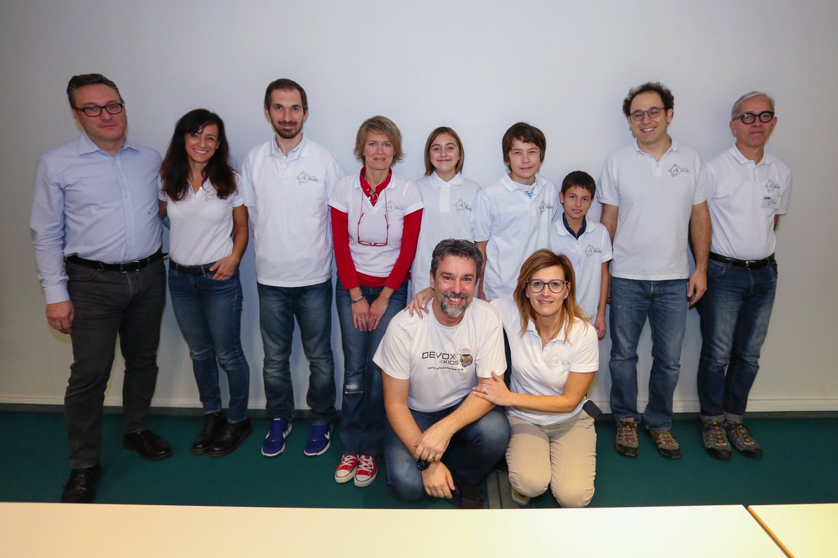 atedIctTicino's tweet image. #ated4kids #100%mentor i veri protagonisti del successo di questa fantastica iniziativa #CoderdojoLugano @CoderdojoLugano #scratch #coding
