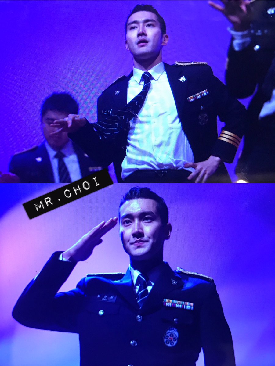 161228 Siwon @ 서울경찰 힐링콘: MC 보랴 무대하랴 마술 게스트하랴(...) 바쁜 최상경님 수고하셨습니다❤ 힐링힐링>_<