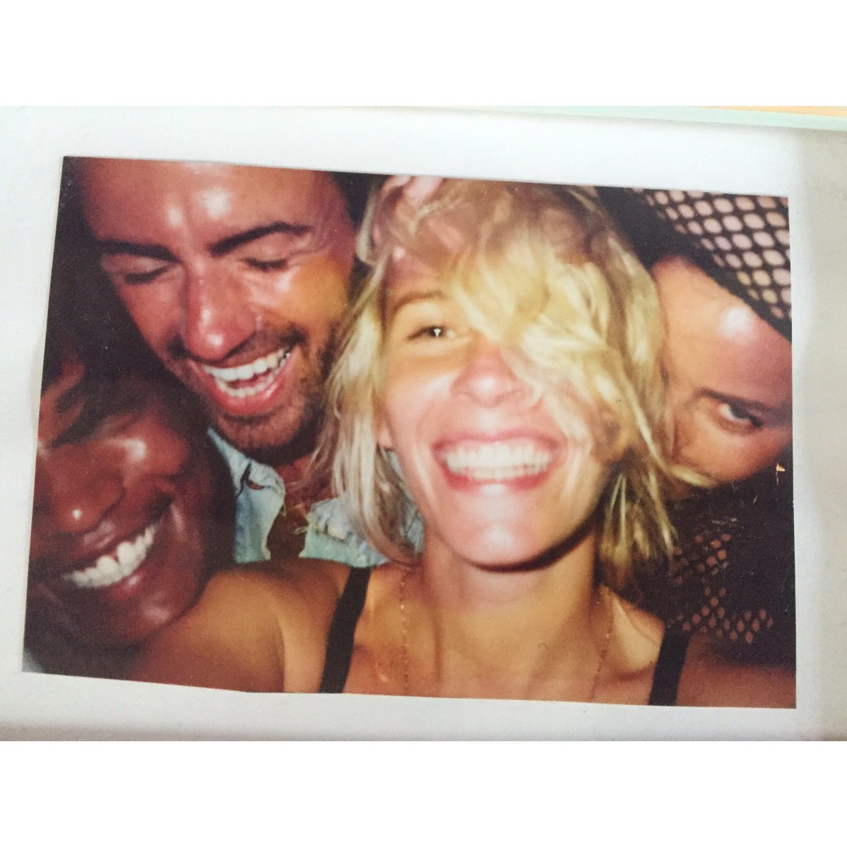 VivaBananarama's tweet photo. Happy times💕 https://t.co/zbniFy68pc