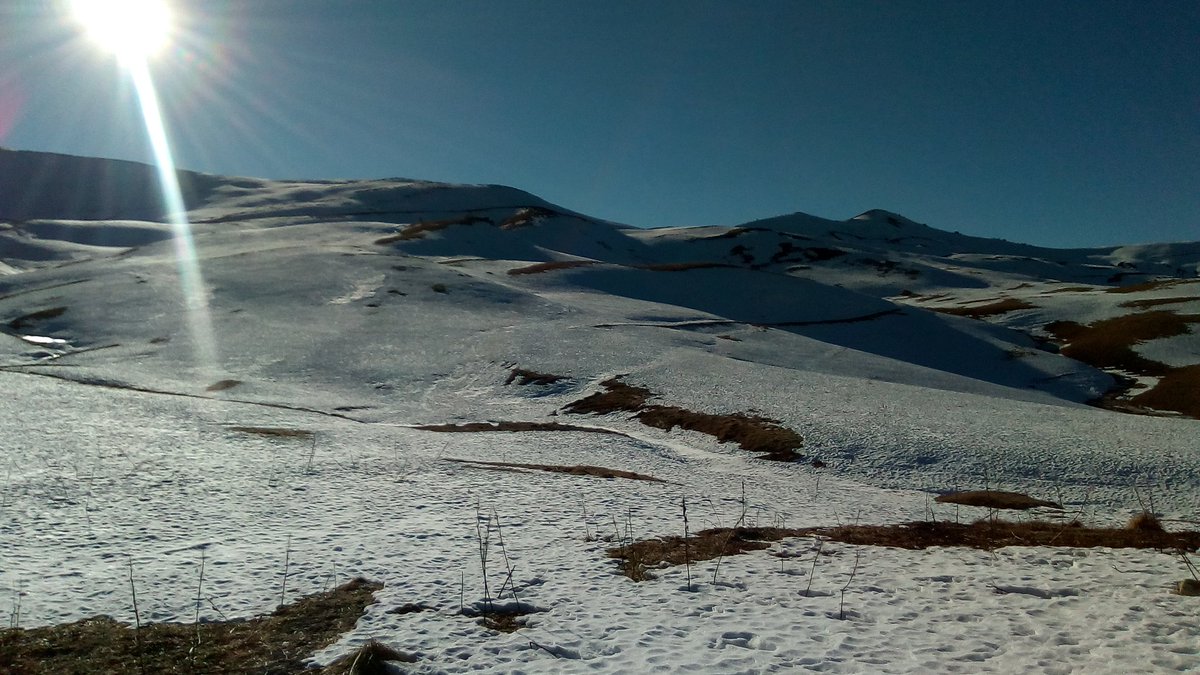 guidedechamonix's tweet photo. Belle Neige Beau Soleil a Megeve!!!
A conditions d ouvrir les yeux https://t.co/AgBYH66wCb