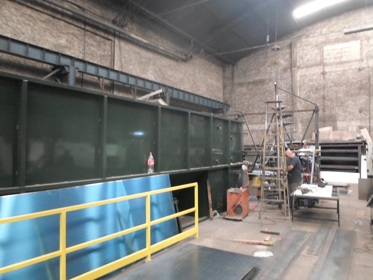 SDEQuilmes's tweet photo. En el marco de fortalecer la industria local, hoy visitamos la fabrica #AlmaMetal para hablar con sus trabajadores #QuilmesCrece https://t.co/KvStQujCss