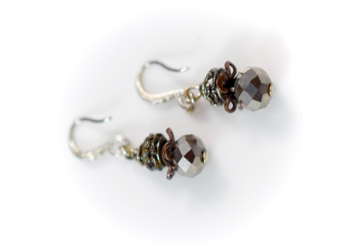 ShopMaddieandMe's tweet photo. Gunmetal Crystal Earrings, Boho Earrings, Neutral, Bling Earring… https://t.co/VNfwV0vFo5 #GiftforTeen #BohoEarrings https://t.co/WsdEM01DHs
