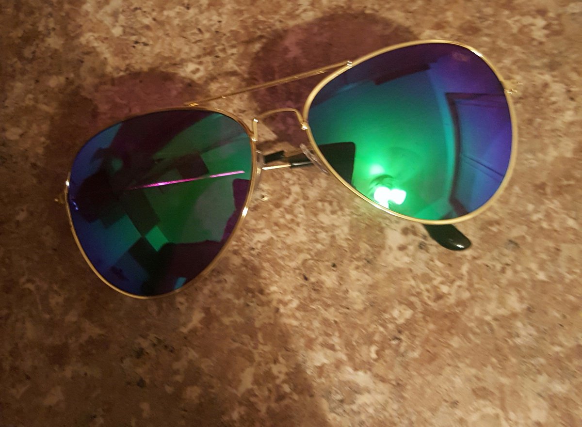 HowToMarkCards's tweet photo. These infrared sunglasses will allow you to read invisible markings on cards! #markedcards #infraredsunglasses #howtomarkcards https://t.co/ySNavkSuQj
