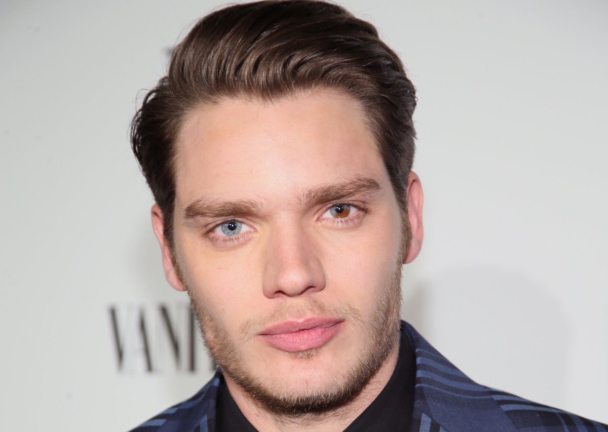 liveconventions's tweet image. RT se você quer Dominic Sherwood em uma convenção de Shadowhunters no Brasil.