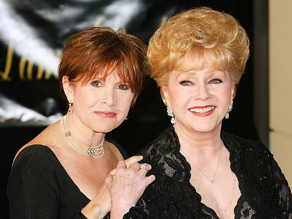 È morta Debbie Reynolds, madre di Carrie Fisher, tutto in un giorno