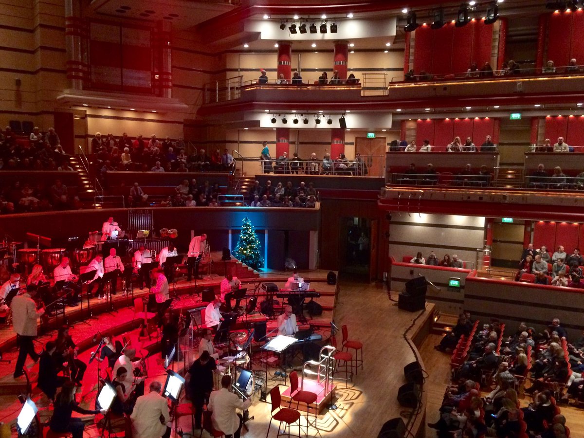 BrumKindOf's tweet photo. Amazing how free prosecco and an excited mum can make a super(trooper) night @THSHBirmingham #AbbaClassics #dancingqueens https://t.co/LTrFyAJXYQ