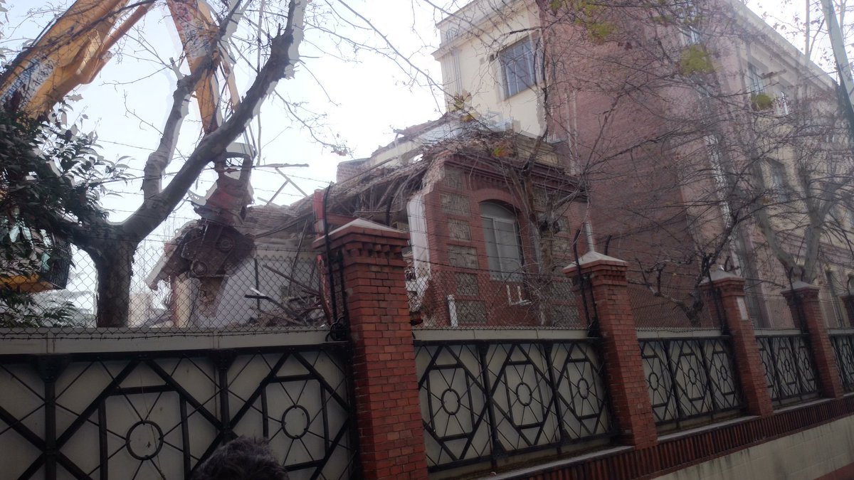 instituto_dm's tweet photo. #TPAinocente Que quede claro: el patrimonio le pertenece a la ciudadanía madrileña, el TSJM paraliza el derribo del TPA @TPAmadrid https://t.co/hXfvQ7NcKN