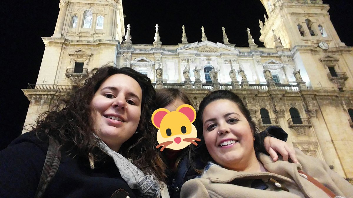 Pilizafra's tweet photo. Tarde con la pequeñaja y cn @vane_pl95 https://t.co/BlSULfD7Ii