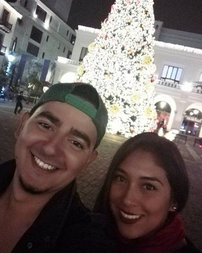 al_Moro's tweet photo. Acá muy pos-navideños... #GuateTrip #iphoneography #iphonesia #applegram #trip #viaje #via… https://t.co/9k2dYl8I7R https://t.co/9uRY4ZshzT