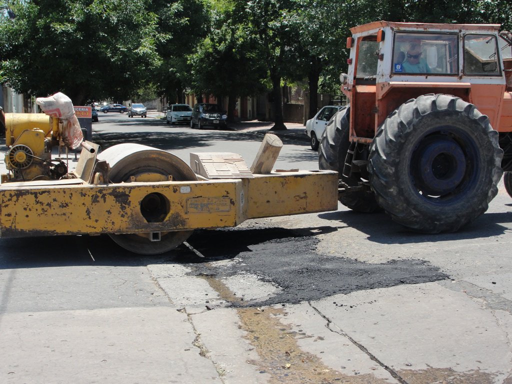 balcarcemuni's tweet photo. #BalcarceInforma TIENE CONTINUIDAD EL PLAN DE BACHEO https://t.co/oDmyEMKTa0 https://t.co/bu8RCw7WQ3