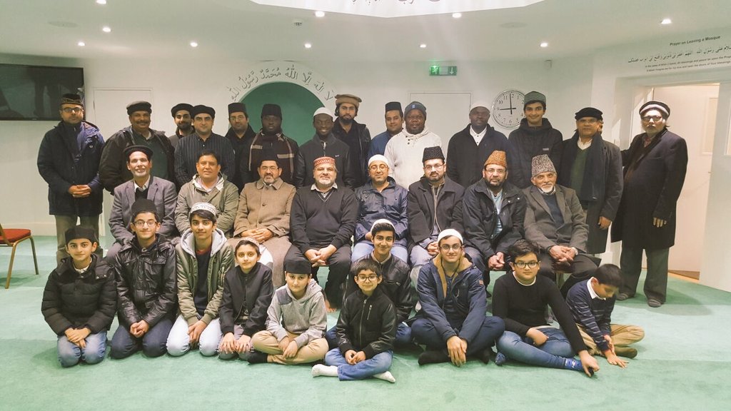 AMA_Crawley's tweet photo. Wonderful evening spent in remembrance of Holy Prophet Muhammad (SAW), speeches and poems on his life #charity #love #peace #community #God https://t.co/DL7dMuDdA6