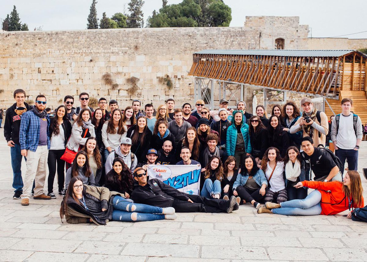 IsraelOutdoors's tweet image. #bus428 wishing you a Shabbat Shalom from Jerusalem! #israeloutdoors #birthright