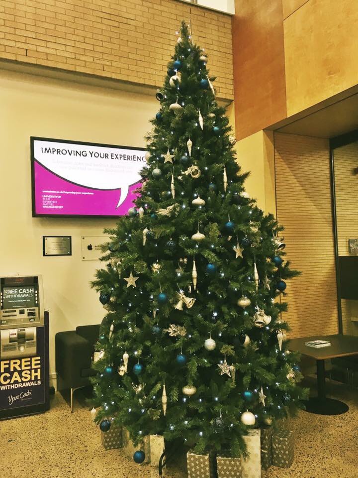 UWStudentGuide's tweet image. Happy holidays from the MAD forum! 🎄 #ExploreUW's social hub today! hyperurl.co/TheForum