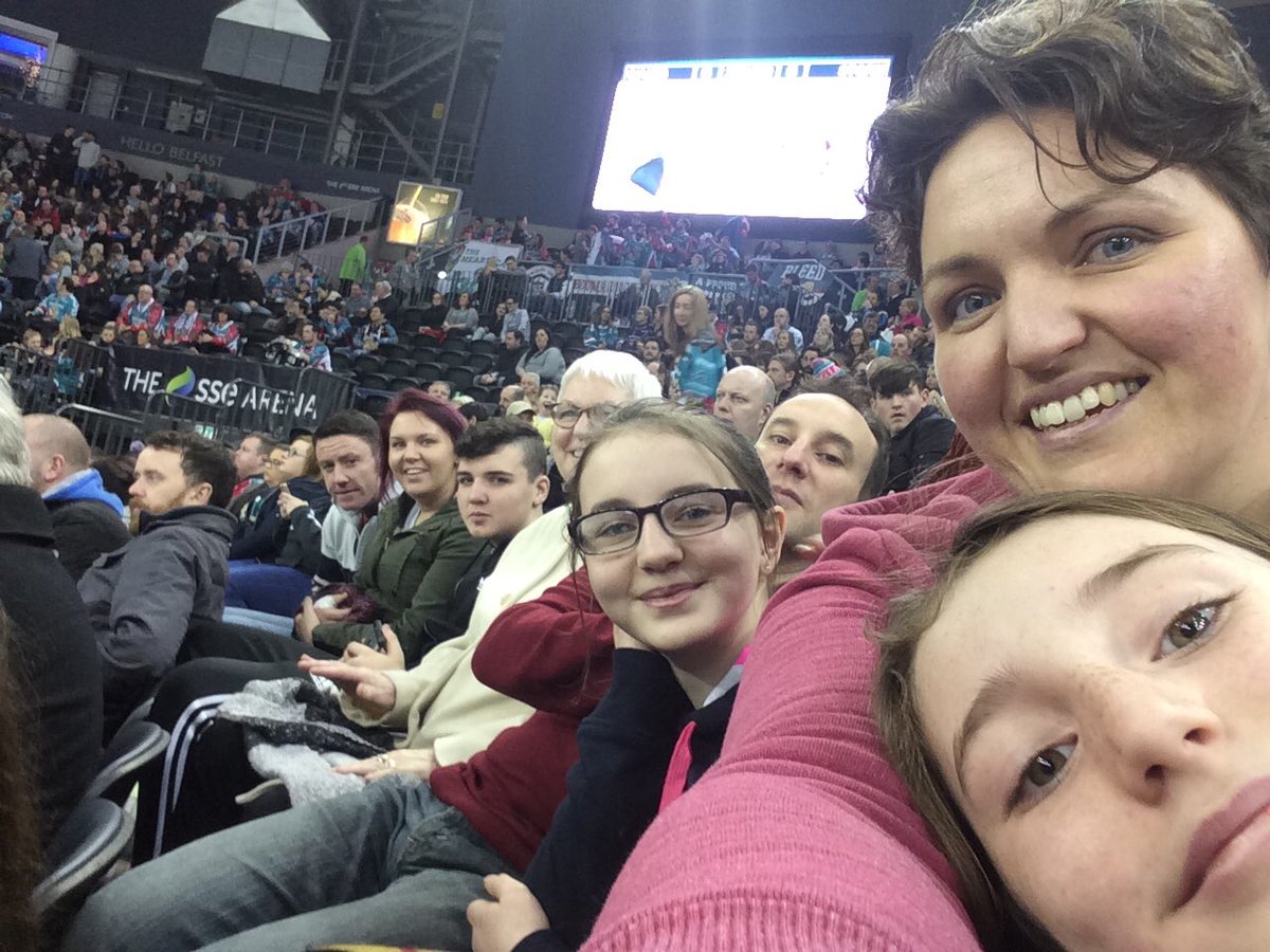 GriffReed75's tweet photo. @BelfastGiants Family day out 4 from Dundee and 4 from Coleraine! #belfastgiants #giantselfie https://t.co/NrCOXagq62