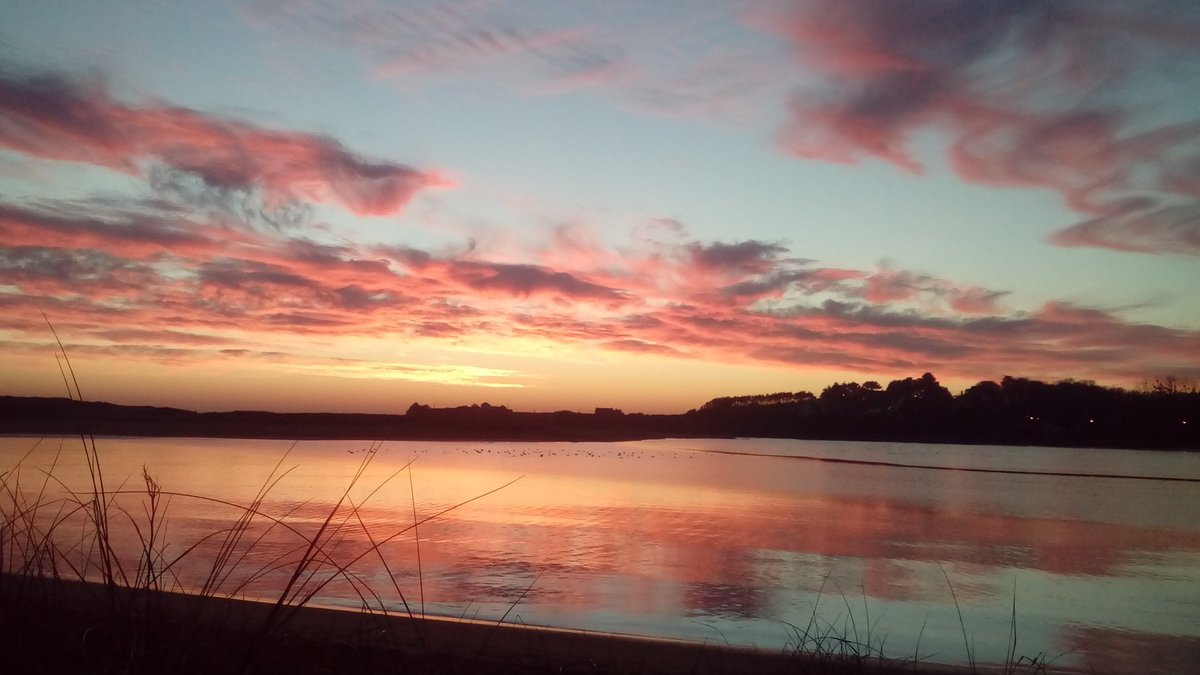 no7wenn's tweet photo. Le #reflet est lisse 💎
 La #Bretagne ça nous gagne #guidel #ploemeur #Lorient
 #Morbihan #vacancesmagiques #vacancesmorbihan https://t.co/GQcY3P9Ks4