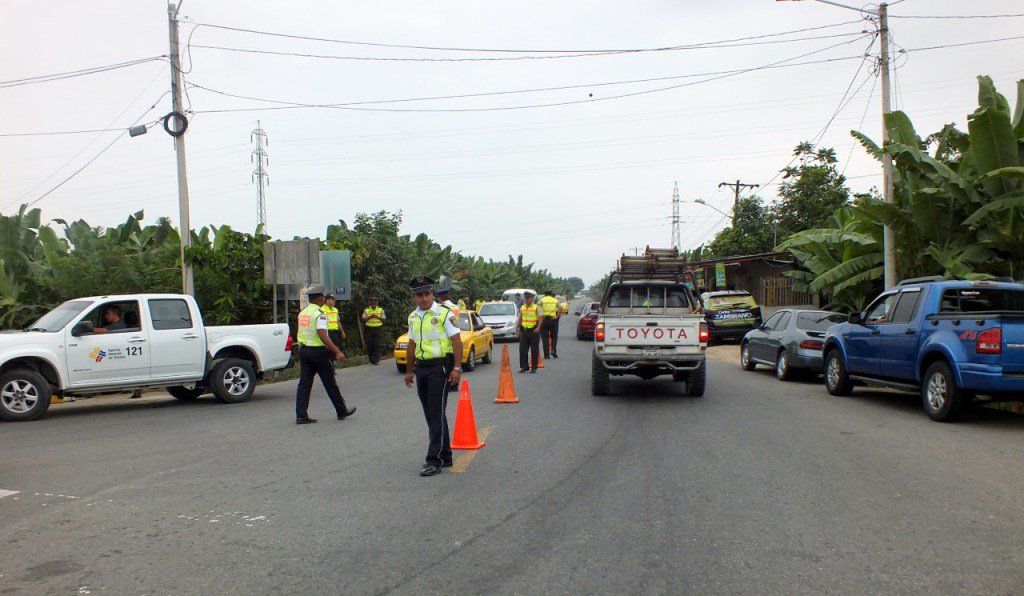 En El Oro se desarrolló último operativo pionero del año 2016 radiovia.com.ec/en-el-oro-se-d…
