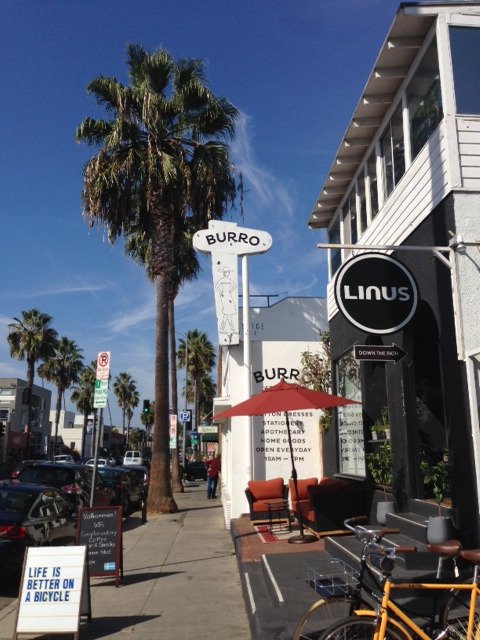 DOOD1968's tweet photo. Venice @DOOD1968 #abbotkinney #dood1968 #losangeles https://t.co/AyKv8XyRcQ