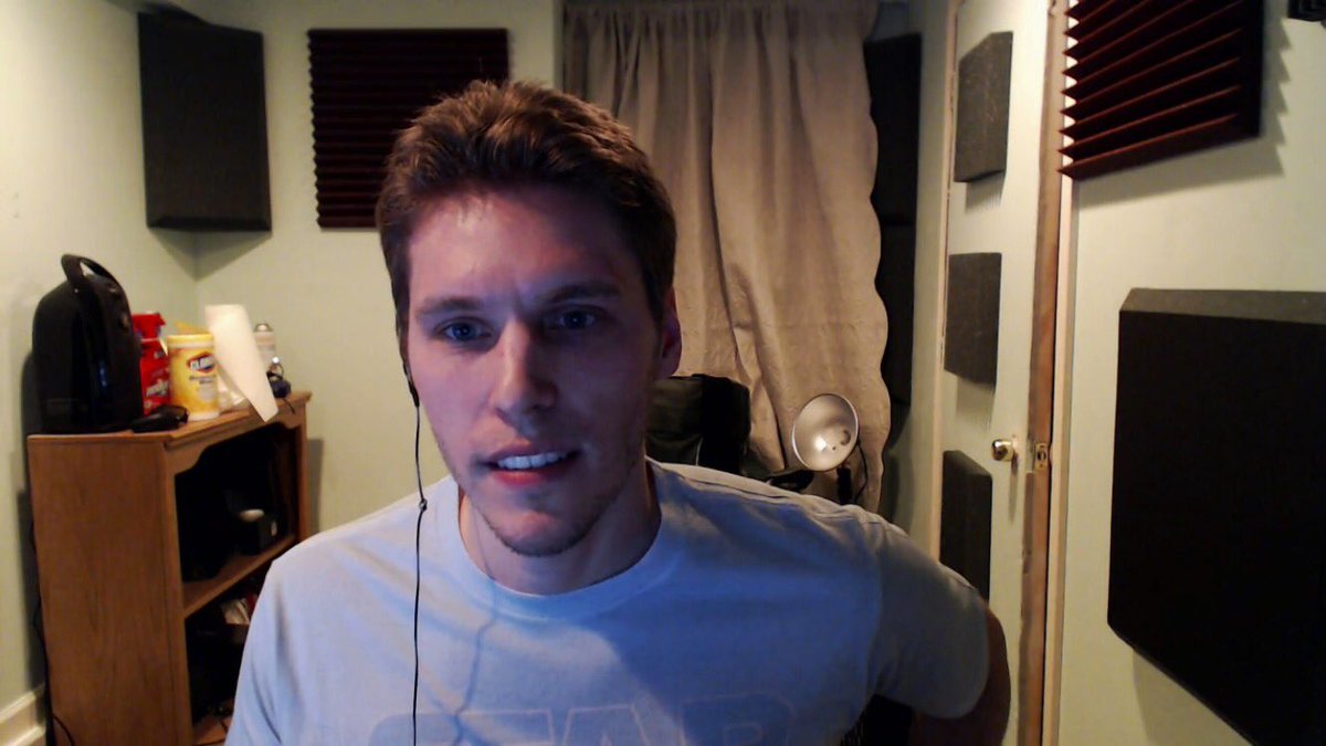 Fly S.Y. on Twitter "Remember how short KurtisRuss was?…