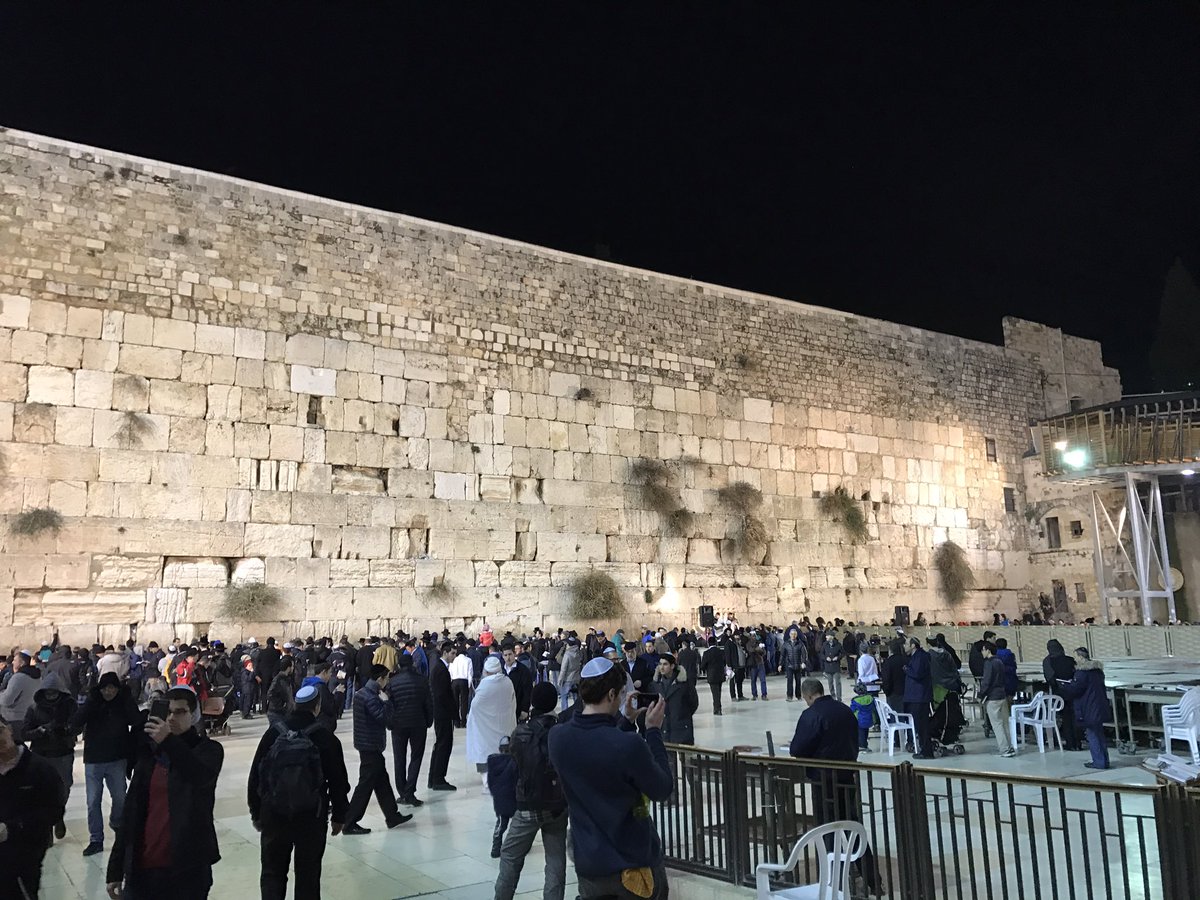 YTsuna's tweet image. Quick snippets from @birthright day 2. #bus429 @israeloutdoors #kotel #jerusalem