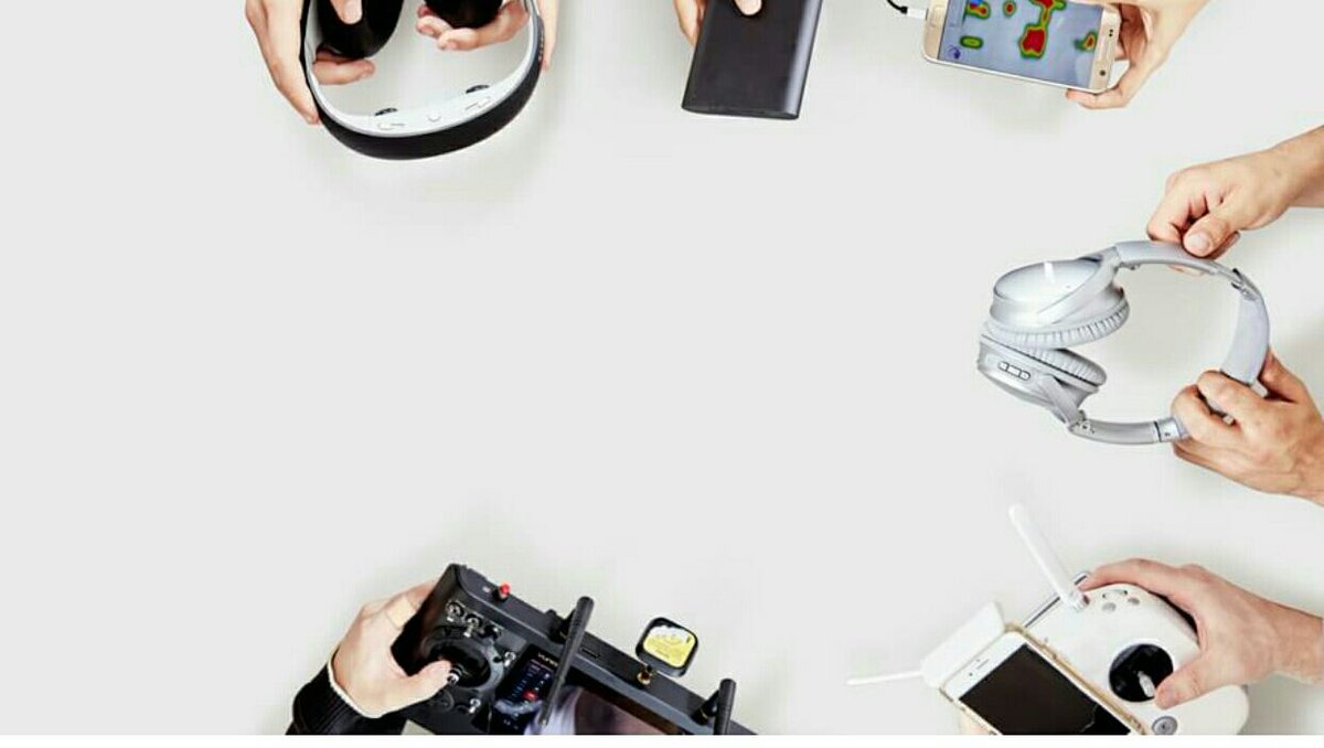 timebussystems1's tweet photo. The Best #Technology and #Gadgets of #2016. https://t.co/x0G19jGbpz https://t.co/RlqESDxTpc