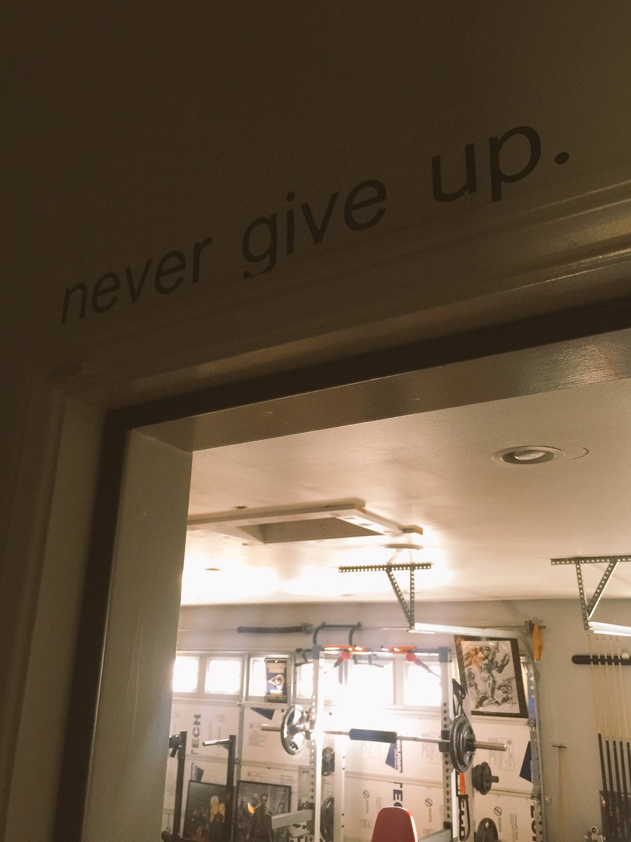 JustDeathWAMP's tweet photo. Warming up the #DPG so it's hot for 2017...striving for the best physique of my life. Starts with finishing 2016 strong! #NeverGiveUp https://t.co/BK5Vz3SGfG