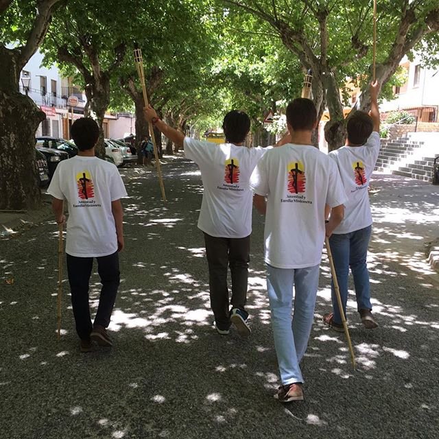 Clubfarosevilla's tweet photo. Misiones 4 ESO #RecordandoElAño #ExperienciaECyD https://t.co/ZwmE24LIDL