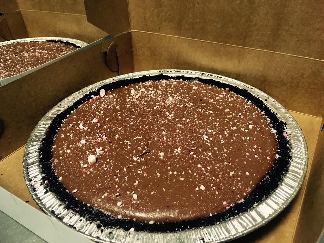 WednesdayPieDen's tweet photo. Peppermint Hot Chocolate: one of our favorite holiday flavors this year! Stay tuned for new flavors coming in 2017. https://t.co/10IcAYhf6p