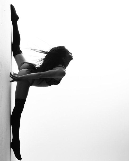 If I turned this photo into a phone case would you buy it? I wish I could do photo polls already... https://t<a href="/tag/masturbationmonday"class="tags"><span>#masturbationmonday</span></a>