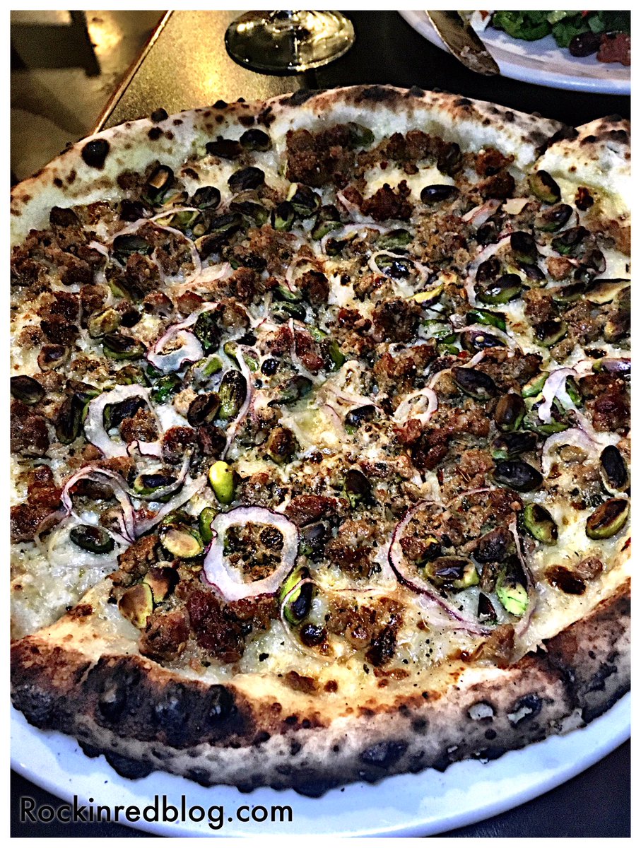 Fiery01Red's tweet photo. We love @doughdallas Great #food #pizza &amp; #wine Burrata anyone? @TalesoftheCork @Friscokid49 @dallaswinechick @erikj @markydecker https://t.co/xFIl8sbSGQ